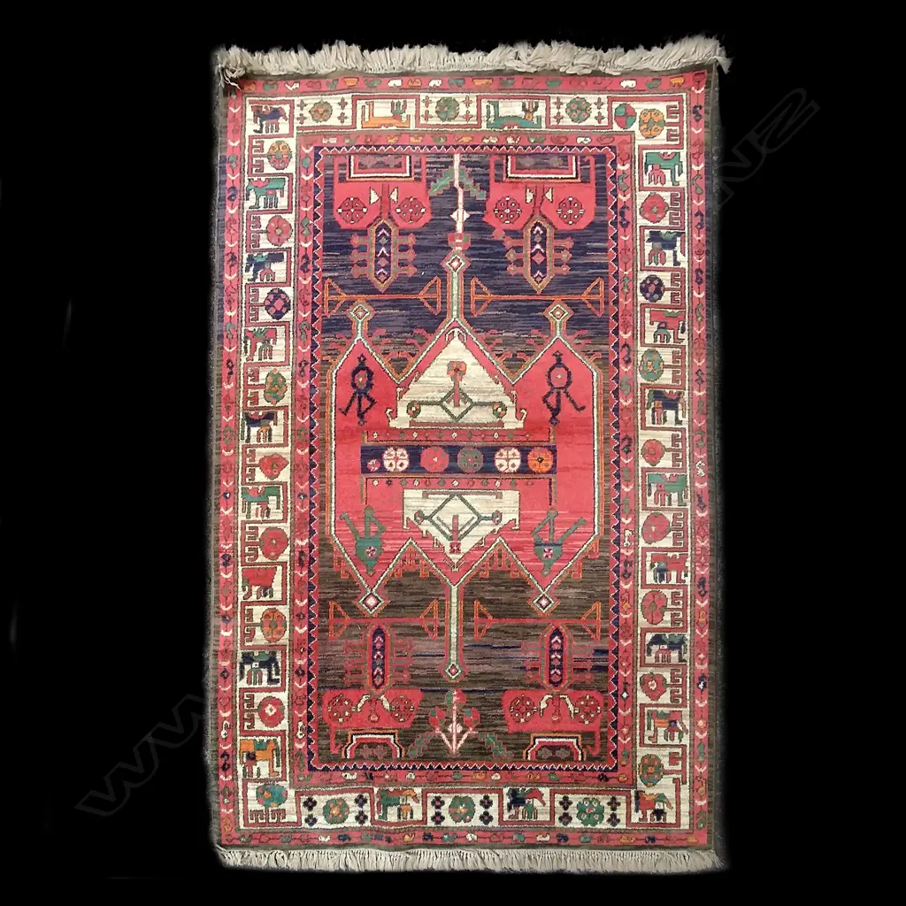 A Persian Caucasian hand knotted rug Image 1++