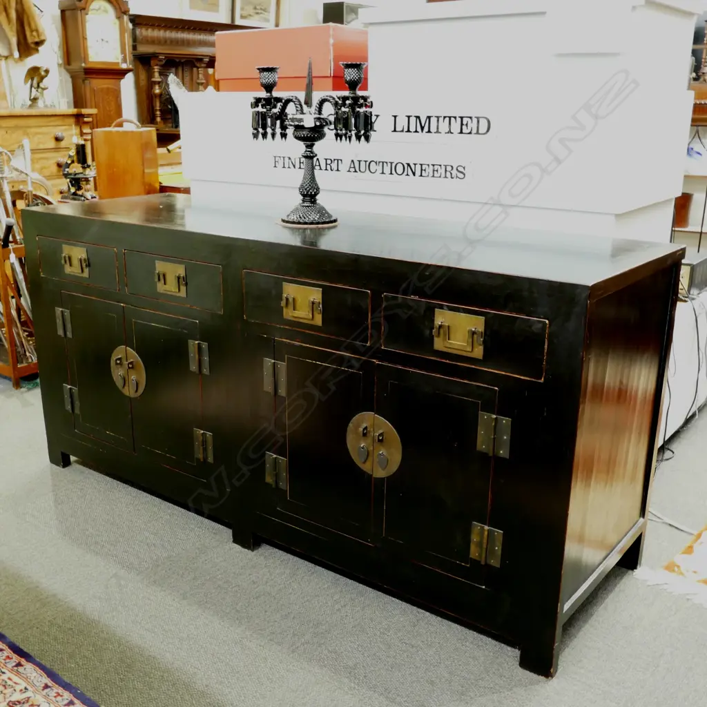 A modern Chinese black sideboard Image 1++