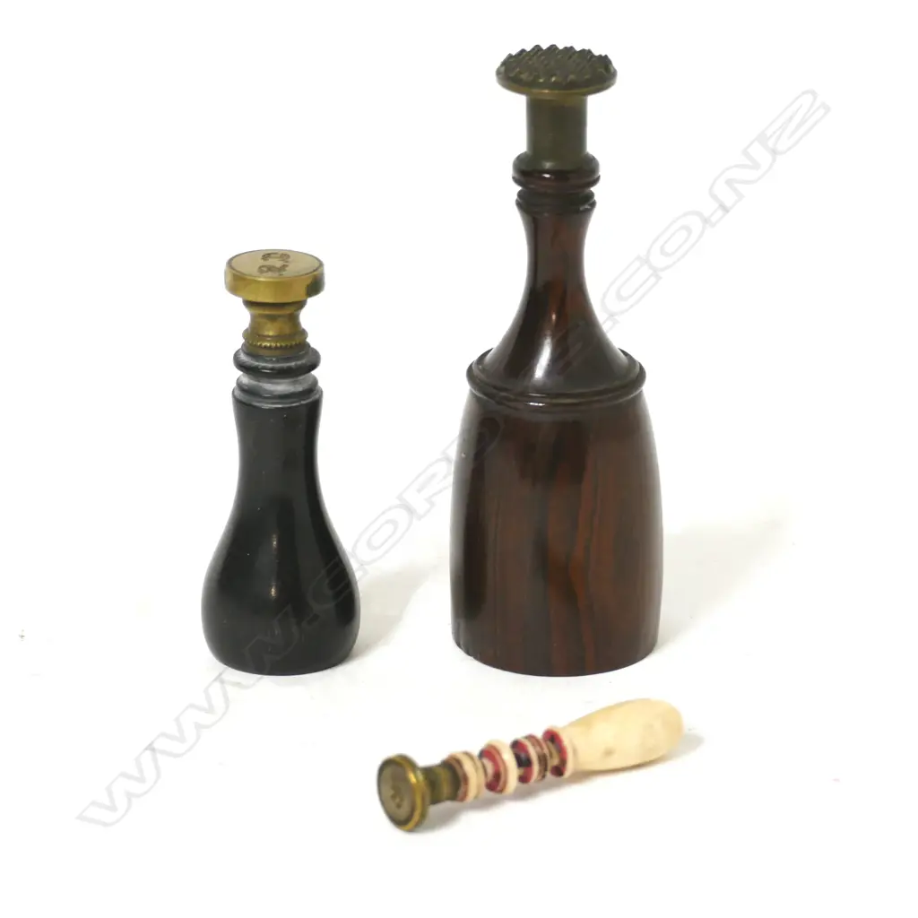 Three Victorian desk seals Image 1++