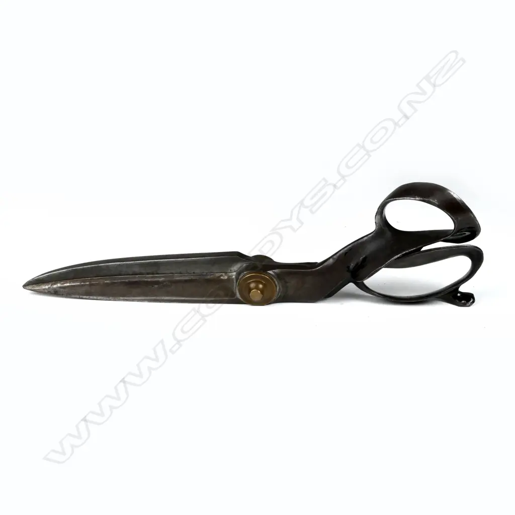 A pair of large vintage tailor's shears Image 1++