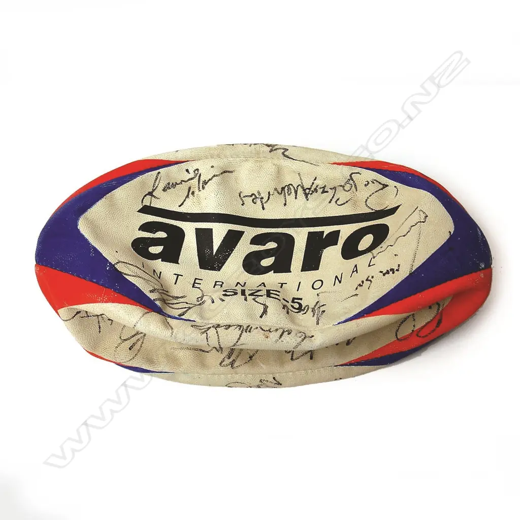 A vintage All Black signed Avaro International Size-5 rugby ball Image 1++