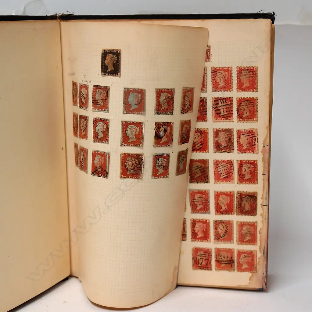 An old Great Britain stamp collection in album Image 1++