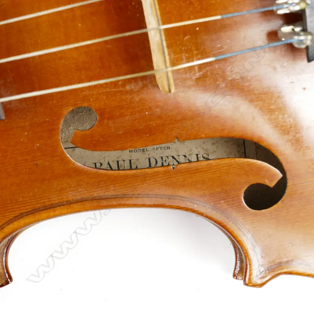 A quality 4/4 two-piece violin Image 1++