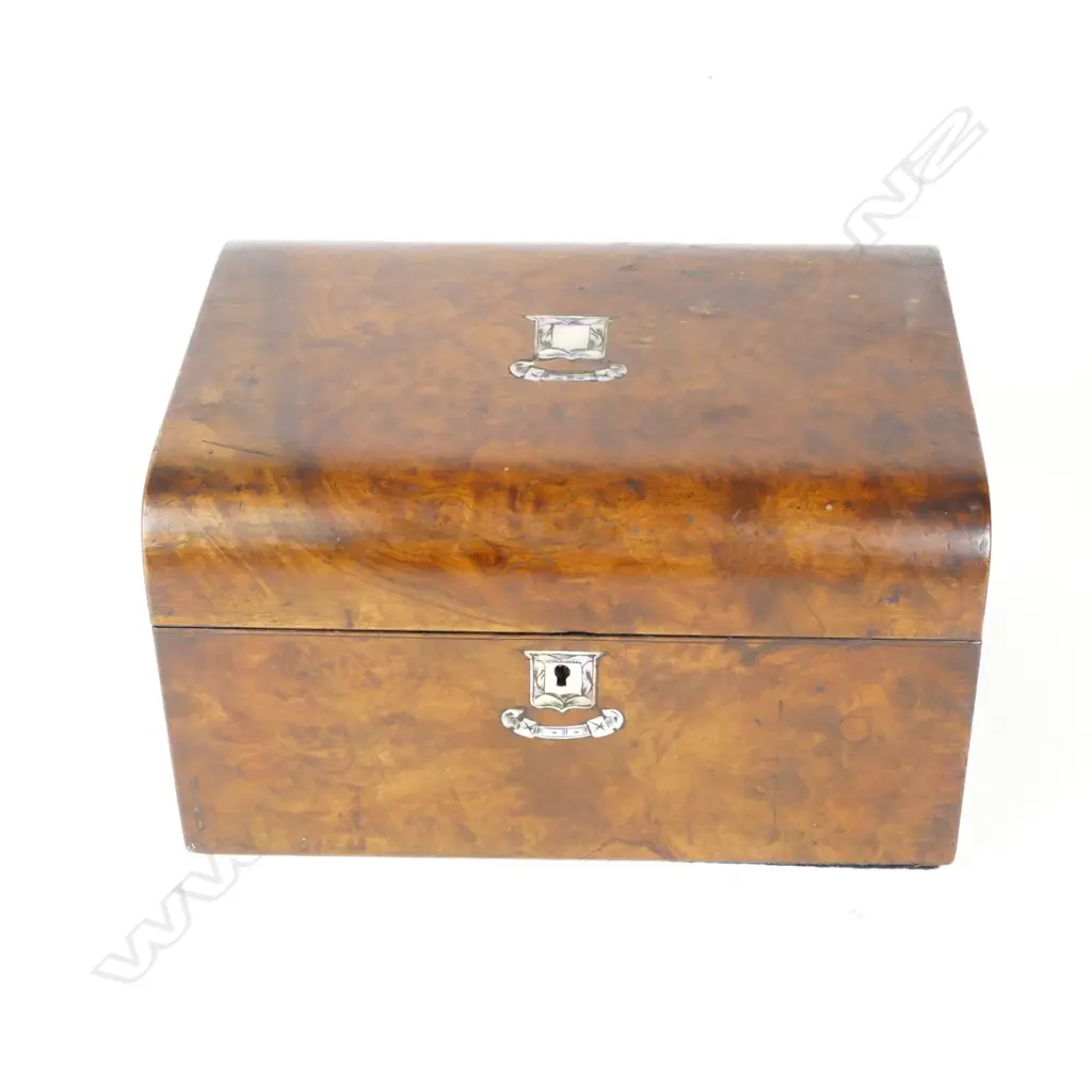 A Victorian burr walnut jewellery box Image 1++