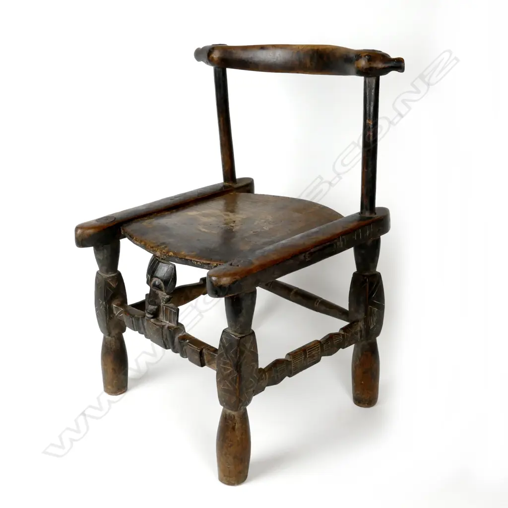 An African Ivory Coast (Baule/Anyi peoples) chief's chair Image 1++