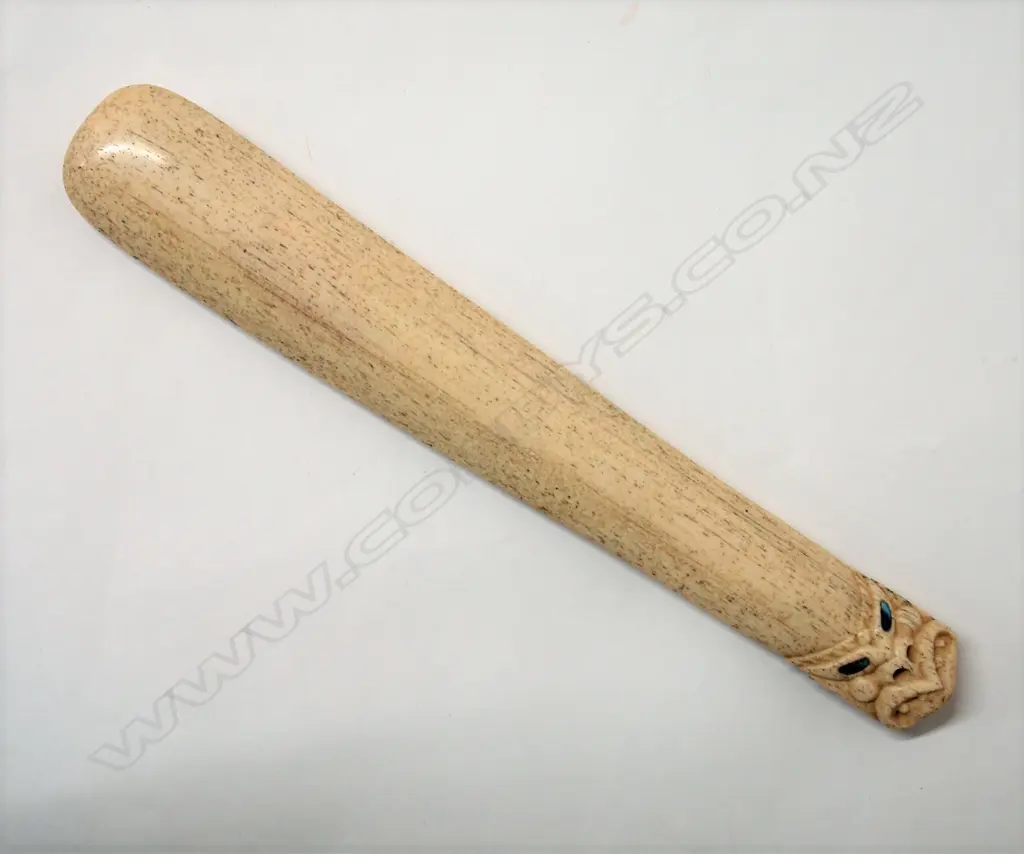 A modern solid whalebone hand club Image 1++