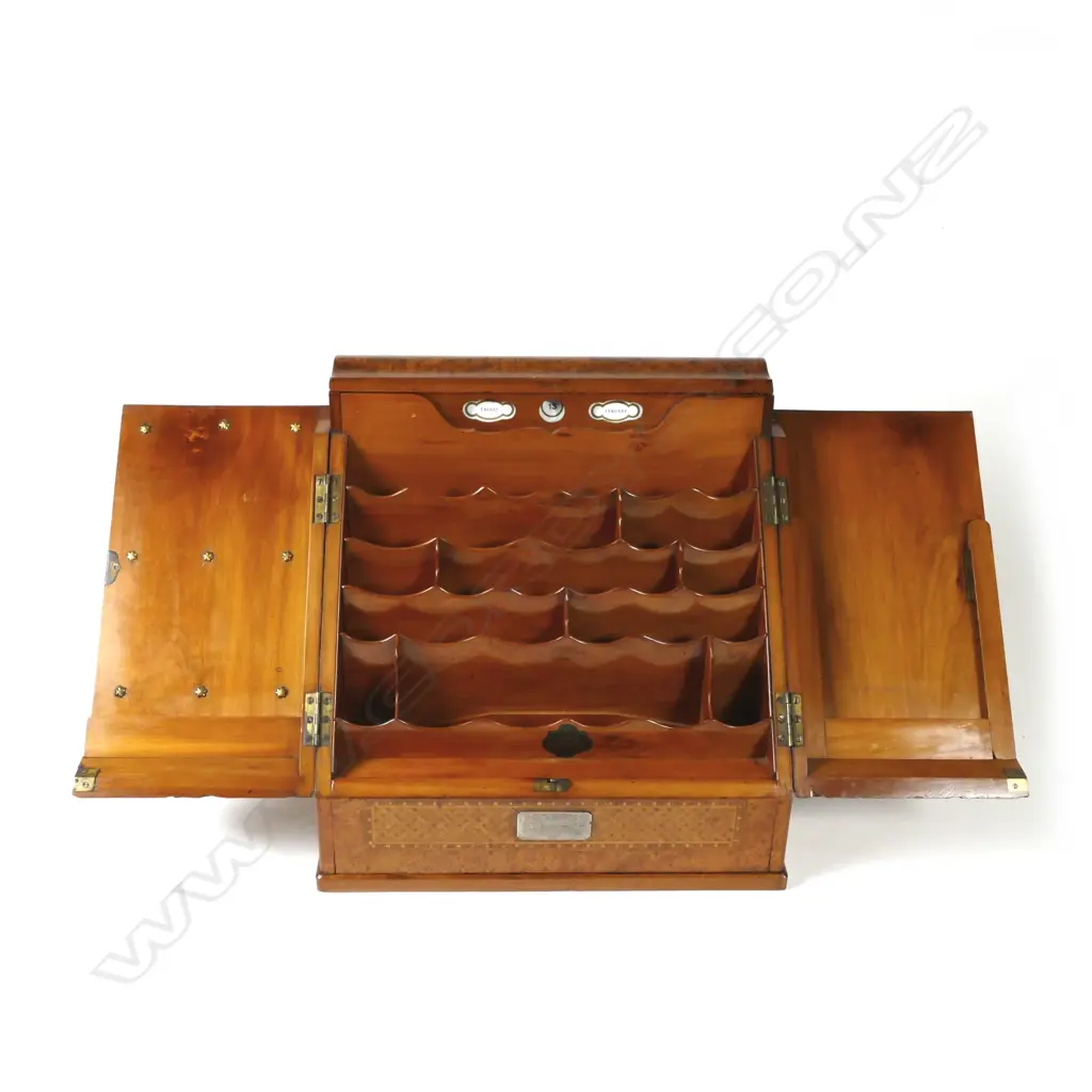 An impressive Anton Seuffert desktop writing compendium of New Zealand native timbers Image 1++