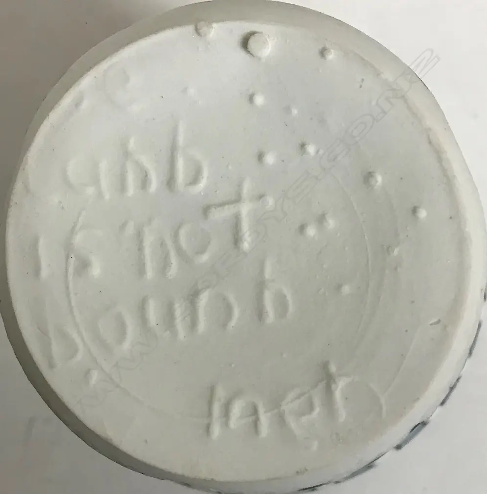 An Aaron Scythe porcelain vase Image 1++