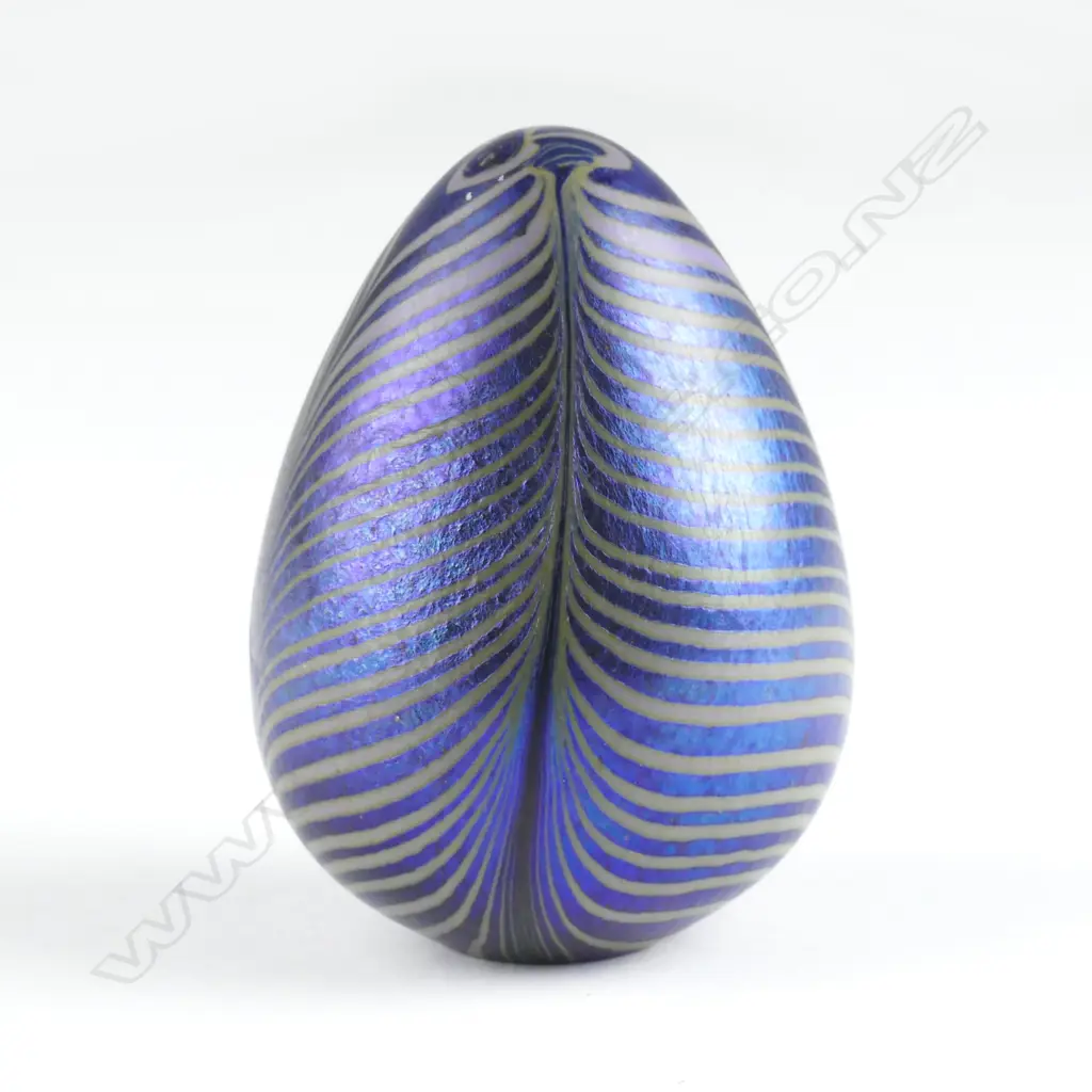 A Sunbeam Glassworks egg Image 1++