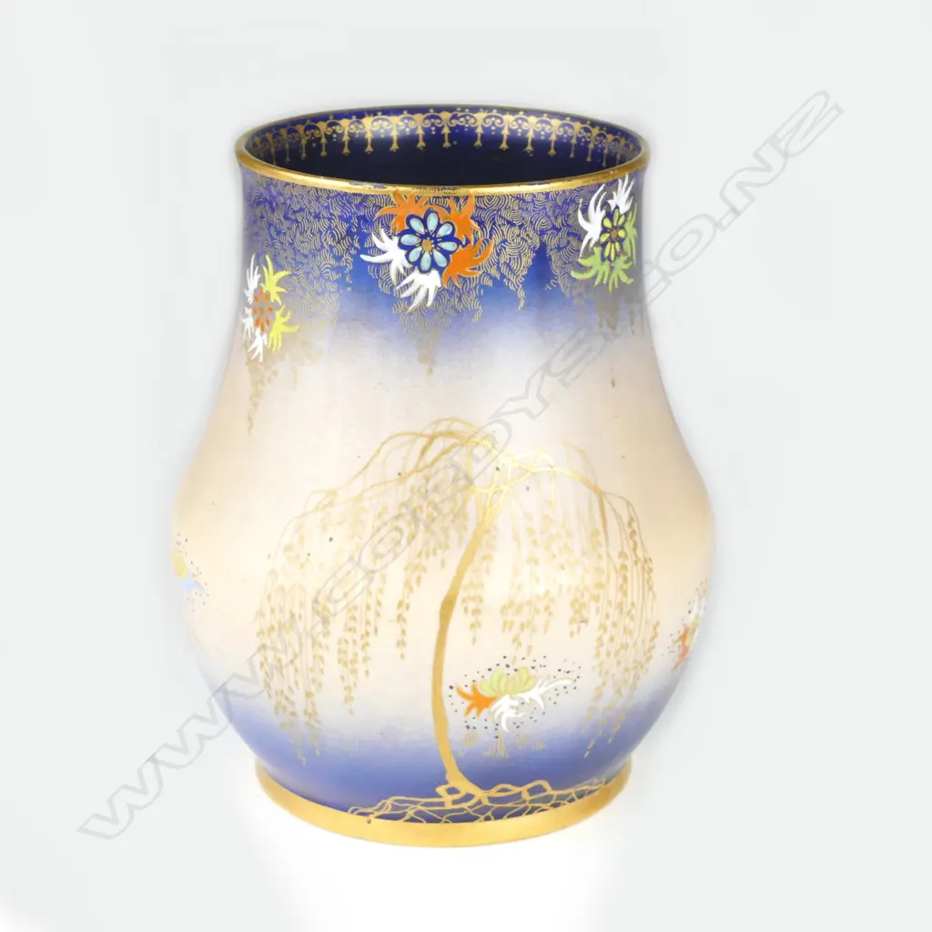 An Art Deco Carlton Ware vase Image 1++