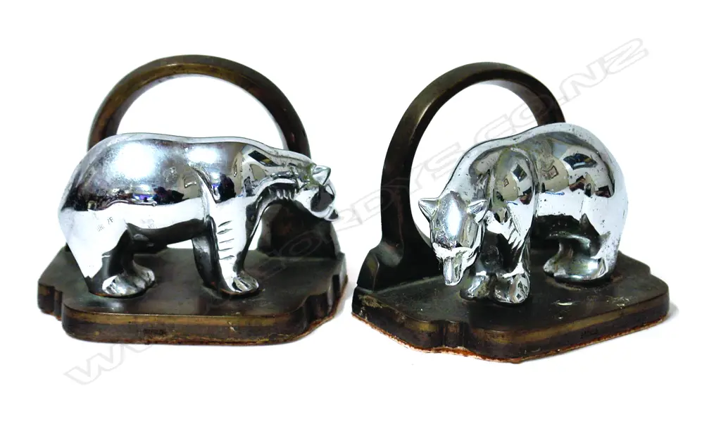 A pair of Art Deco bronze and chromed polar bear bookends Image 1++