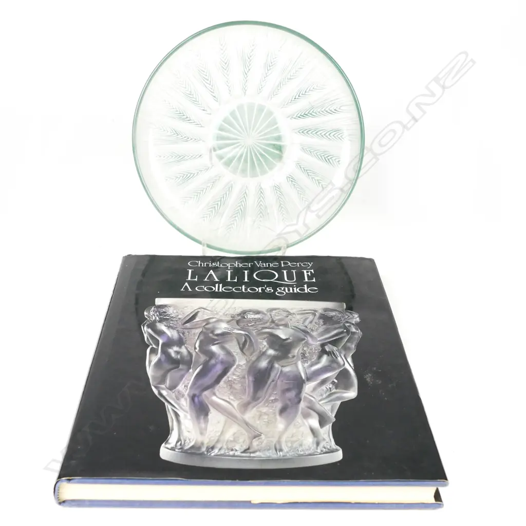 A René Lalique plate Image 1++