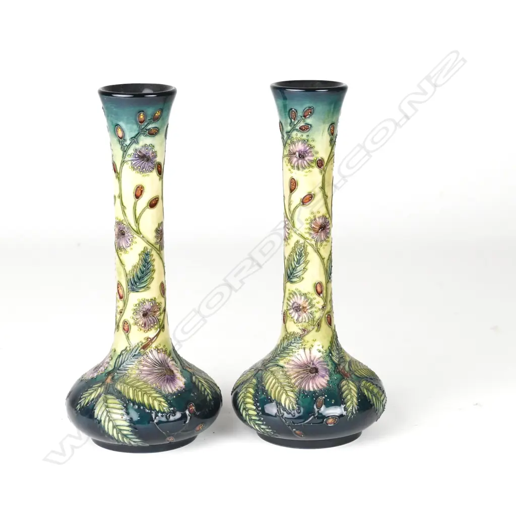 A pair of modern Moorcroft vases Image 1++