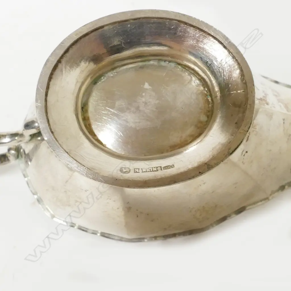 A c.1900 Chinese silver Nanking gravy boat Image 1++