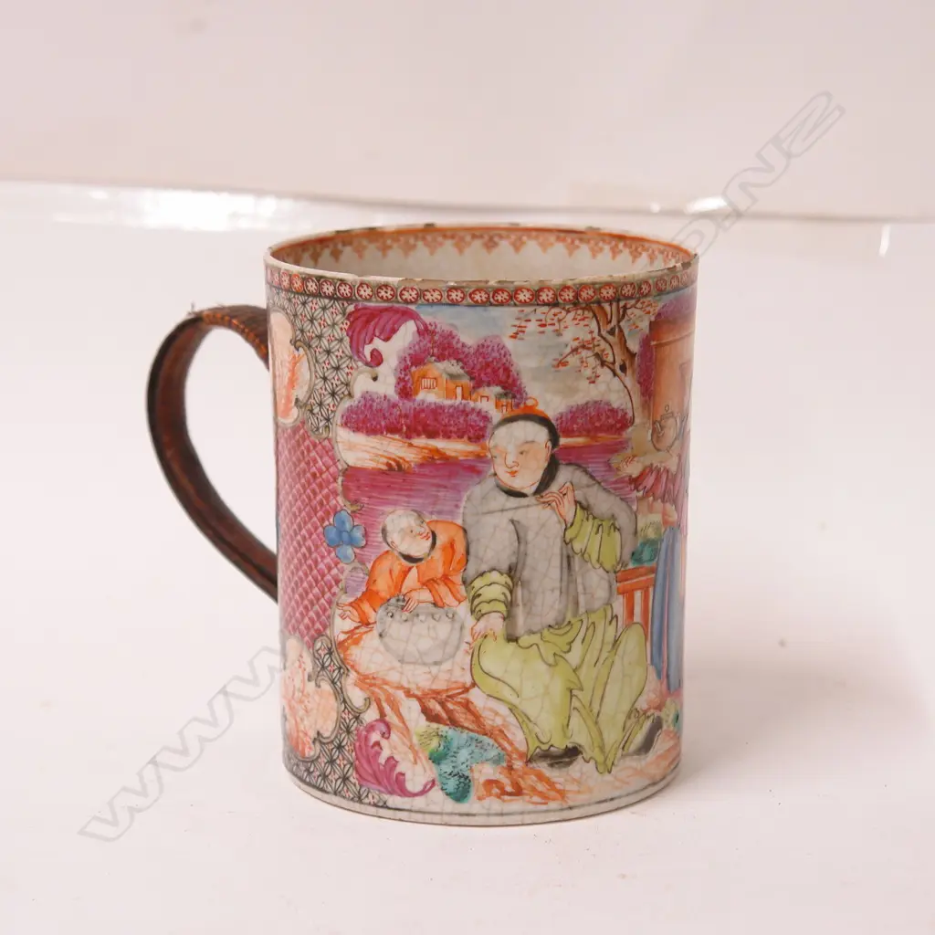 An 18thC/19thC Chinese export famille rose large mug Image 1++