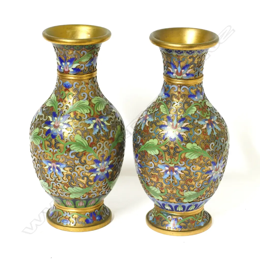 A pair of Chinese raised cloisonné vases Image 1++