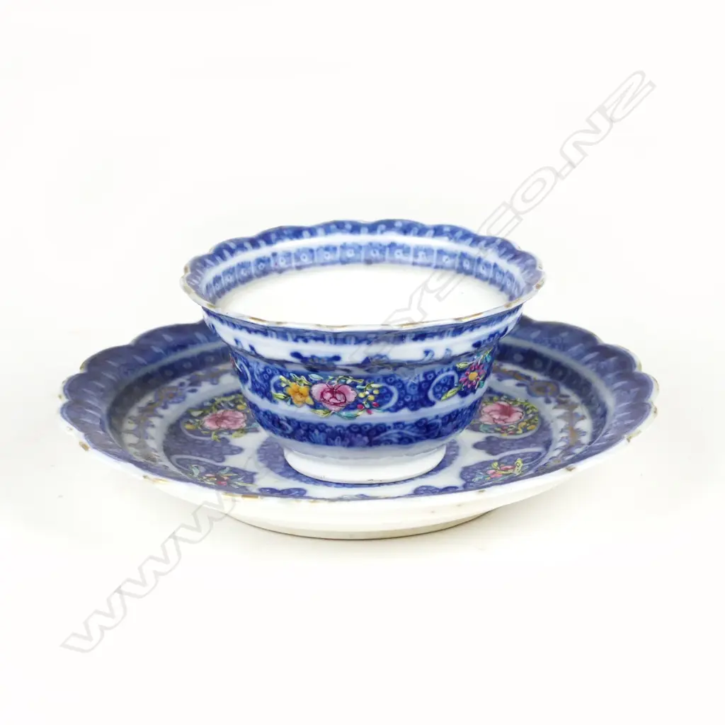A Chinese tea bowl and saucer Image 1++