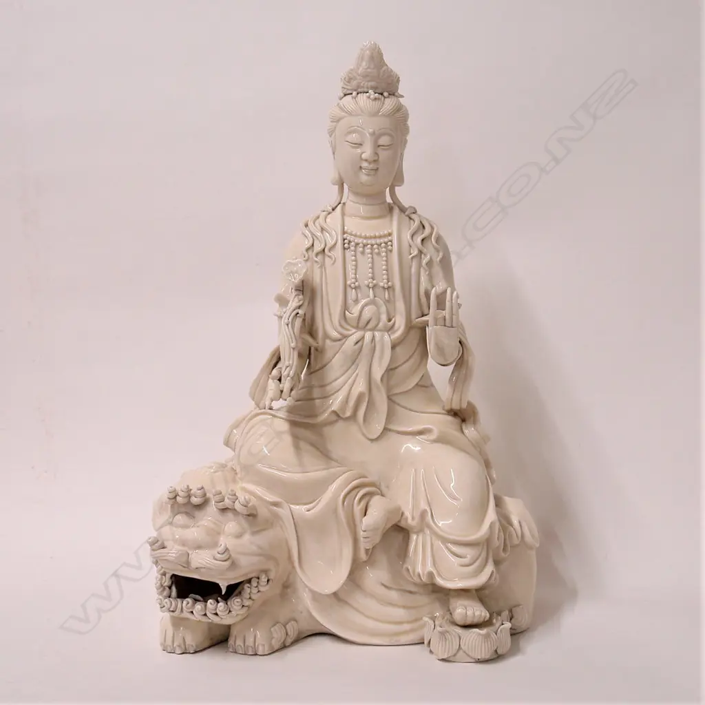 A fine Chinese Blanc de Chine Guan Yin porcelain figure Image 1++