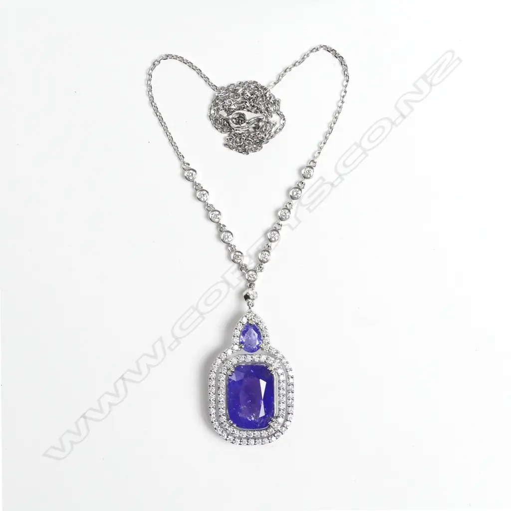 An 18ct. white gold tanzanite Image 1++
