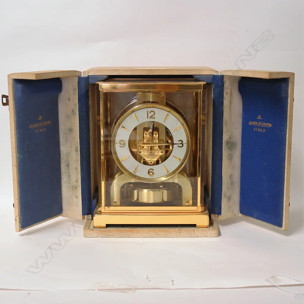 A Jaeger LeCoultre 'Atmos' perpetual clock Image 1++