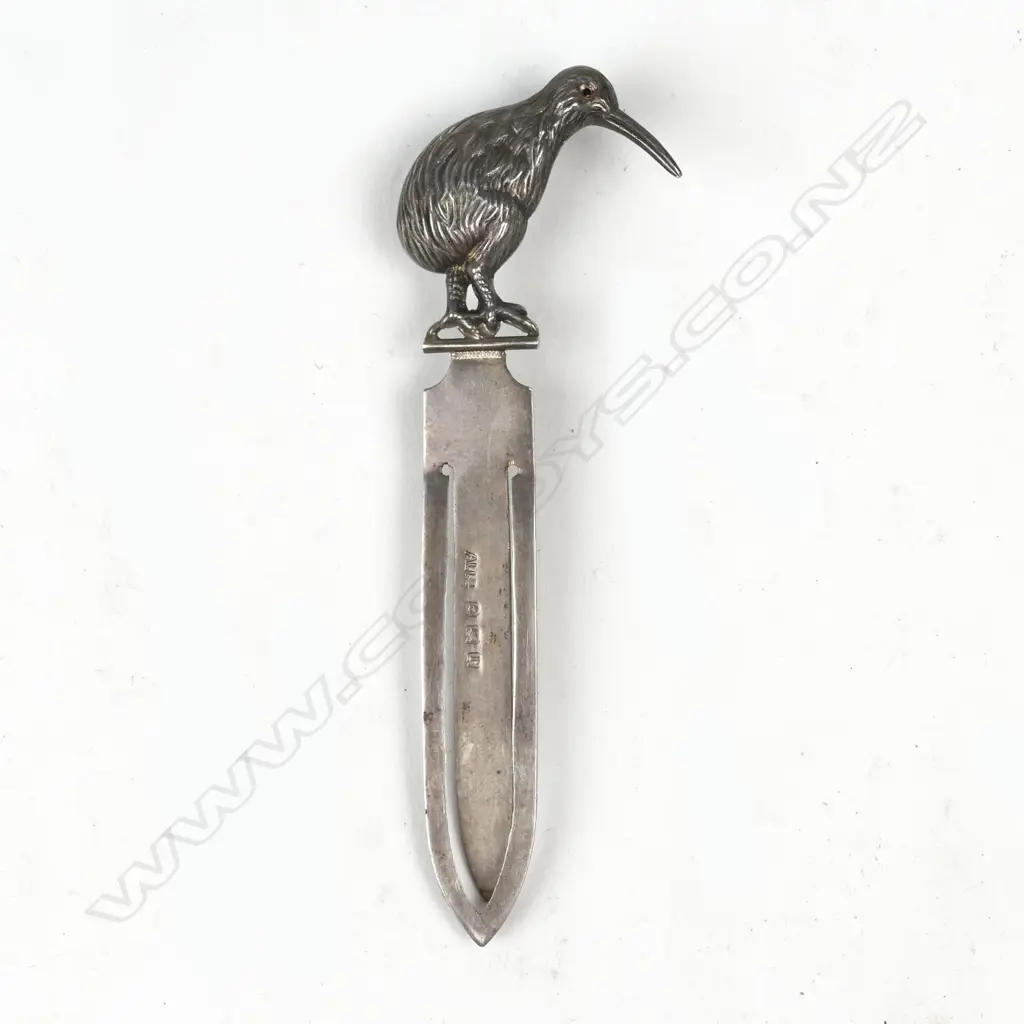 An early 1900s silver bookmark Image 1++