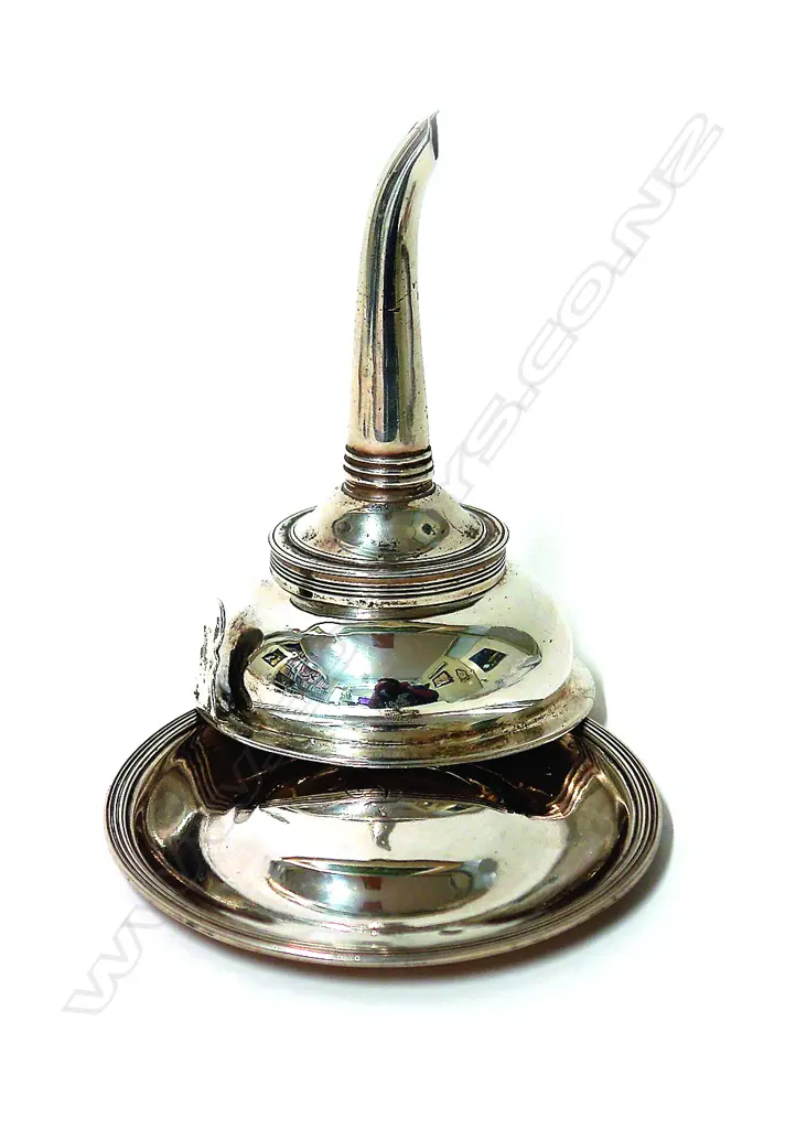 A George III silver wine funnel on tray Image 1++