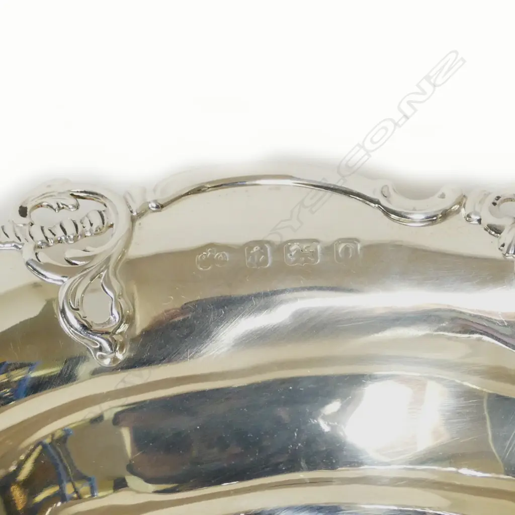 An early 1900s silver bowl Image 1++