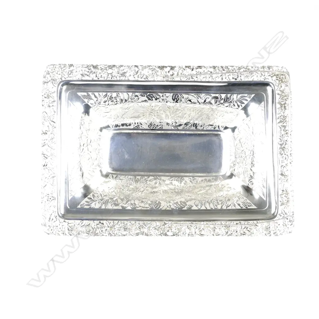 A late Victorian silver basket Image 1++