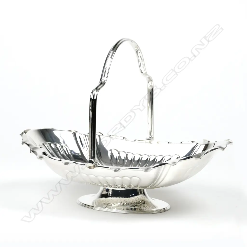 A late Victorian silver basket Image 1++