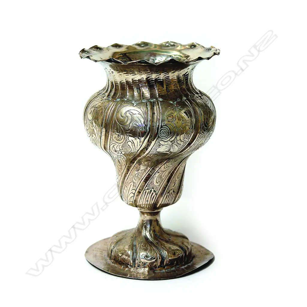 A 19thC Italian silver baluster vase Image 1++