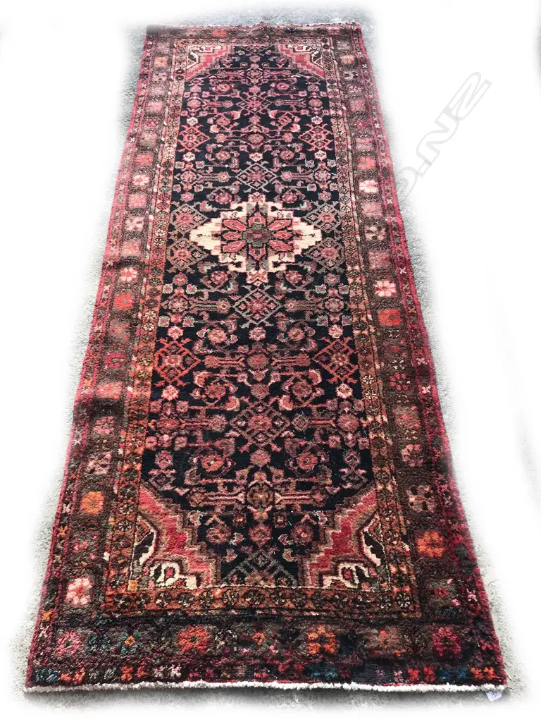 An old hand knotted Persian Hamadan runner Image 1++