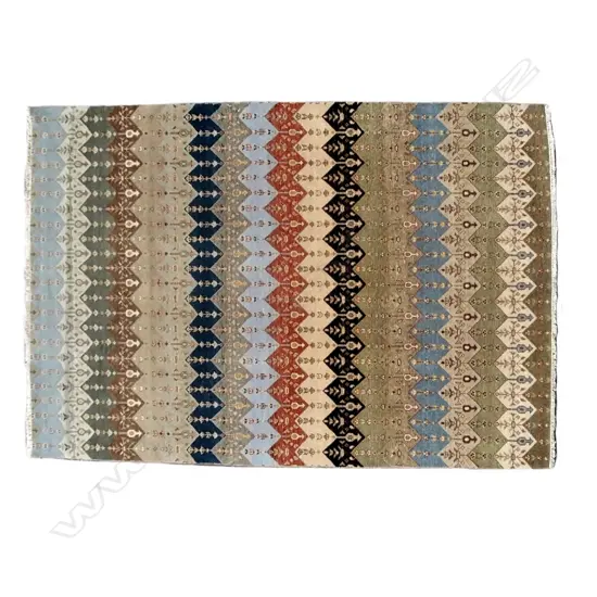 A hand knotted Gabbeh Niseem carpet