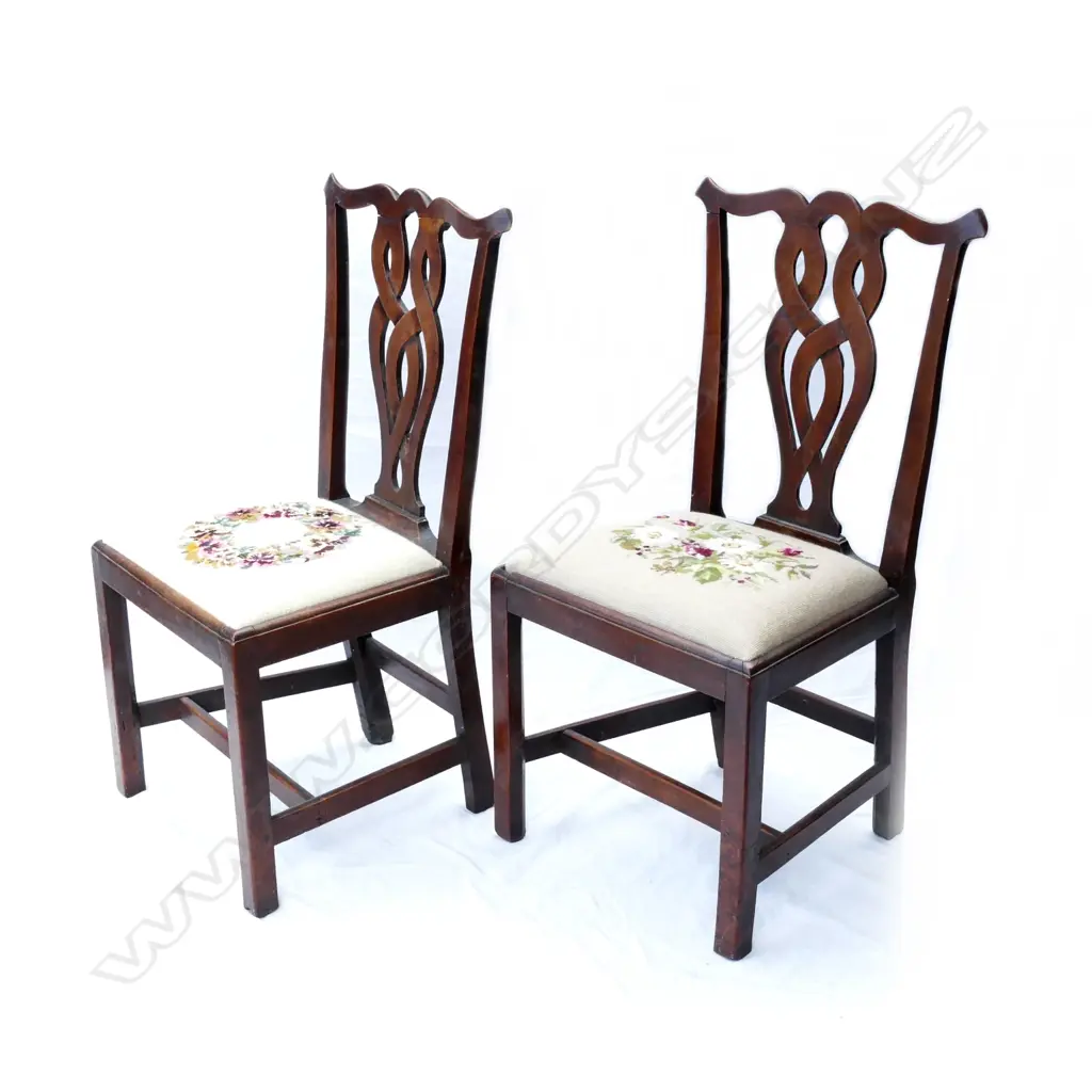 A pair of Georgian oak 'Chippendale' side chairs Image 1++