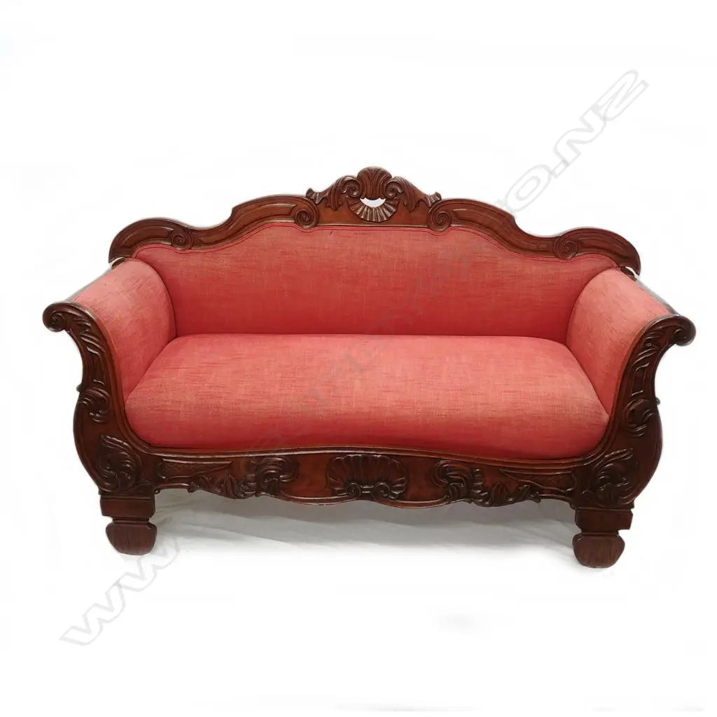 A 19thC walnut Biedermeier settee Image 1++