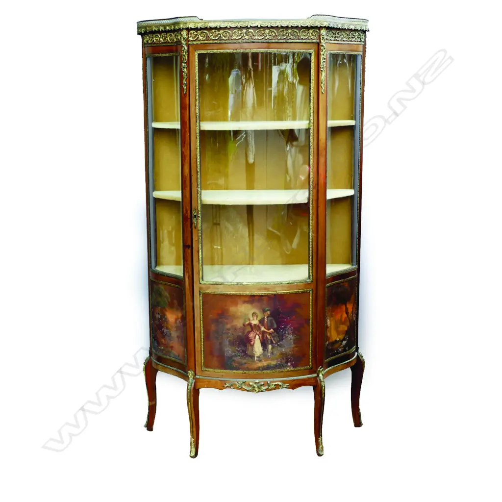 A vintage French mahogany vitrine of Louis XV style Image 1++