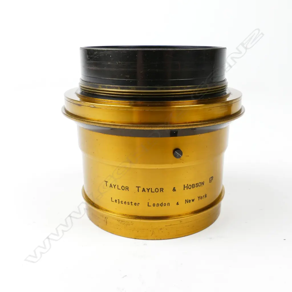 A brass Taylor-Hobson Cooke Anastigmat Series II lens Image 1++