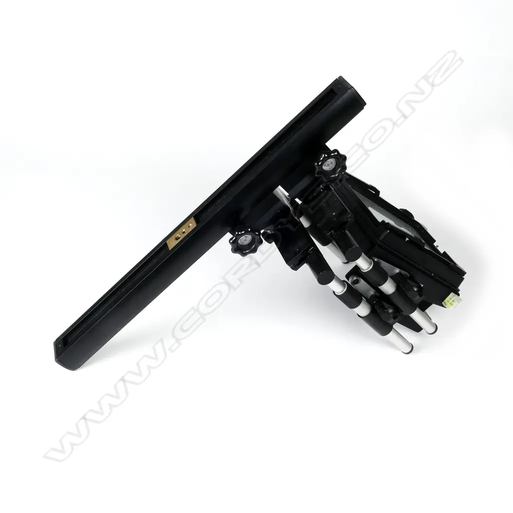 A Hasselblad 100 polaroid back Image 1++