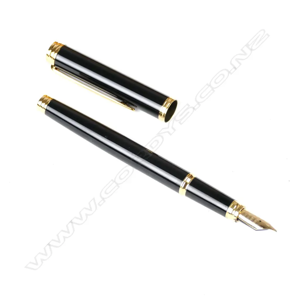 A Waterman 'Ideal' fountain pen Image 1++