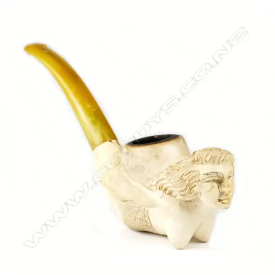 An old Meerschaum pipe
