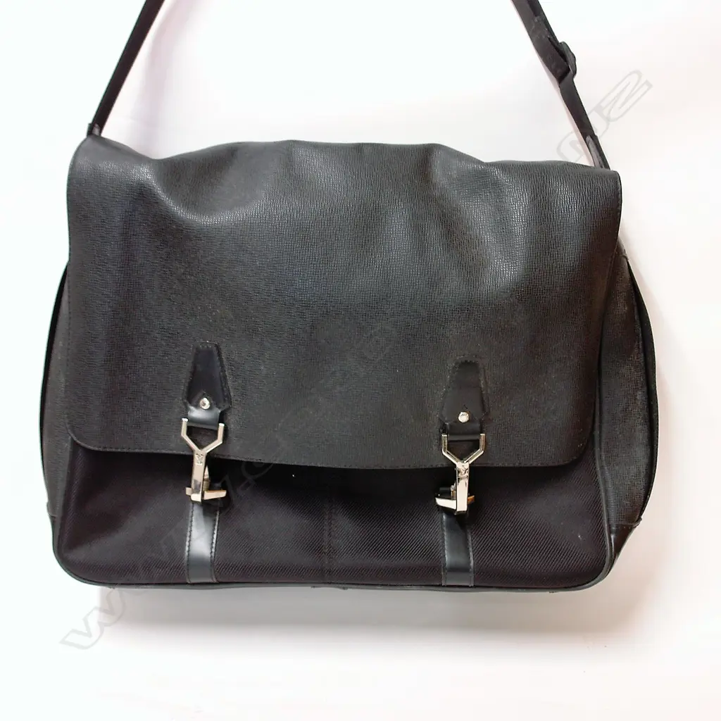 A vintage Louis Vuitton black epi-leather and canvas shoulder bag Image 1++