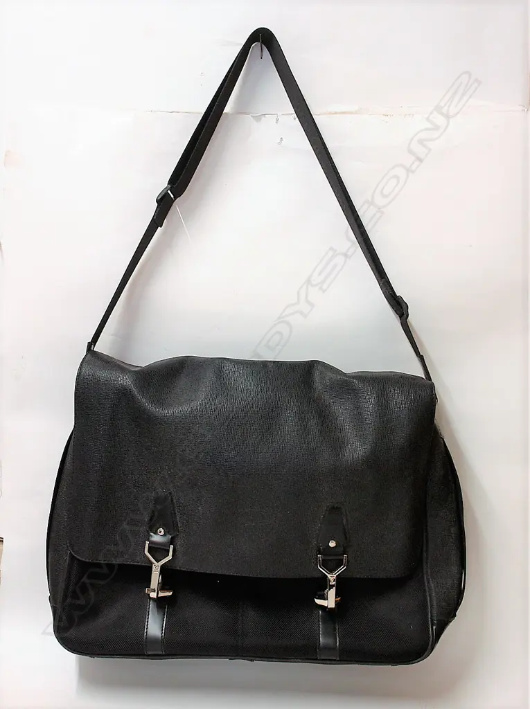 A vintage Louis Vuitton black epi-leather and canvas shoulder bag Image 1++