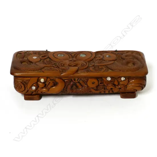 A Jane Brenkley N.Z. Folk Art trinket box