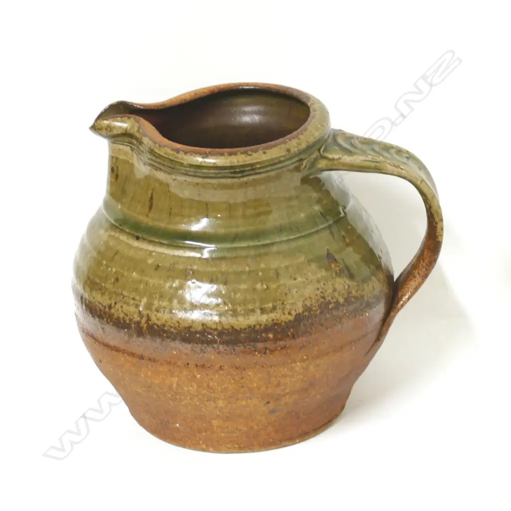 A large Len Castle baluster jug Image 1++