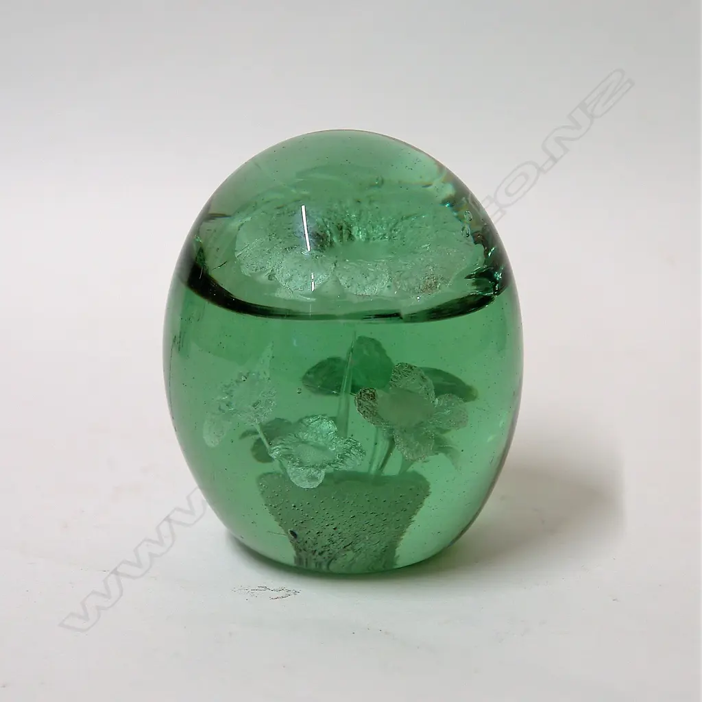 A Victorian Stourbridge green glass dump Image 1++