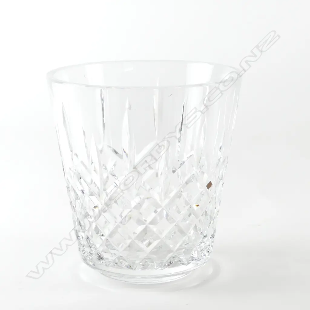 LGE WATERFORD CUT CRYSTAL VASE Image 1++
