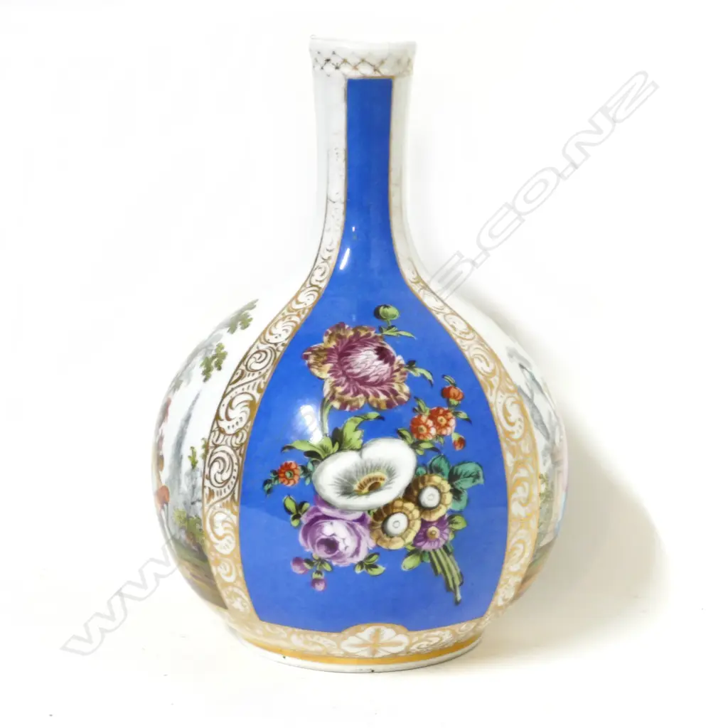 A German Dresden baluster vase Image 1++