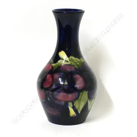 MOORCROFT PANSY VASE