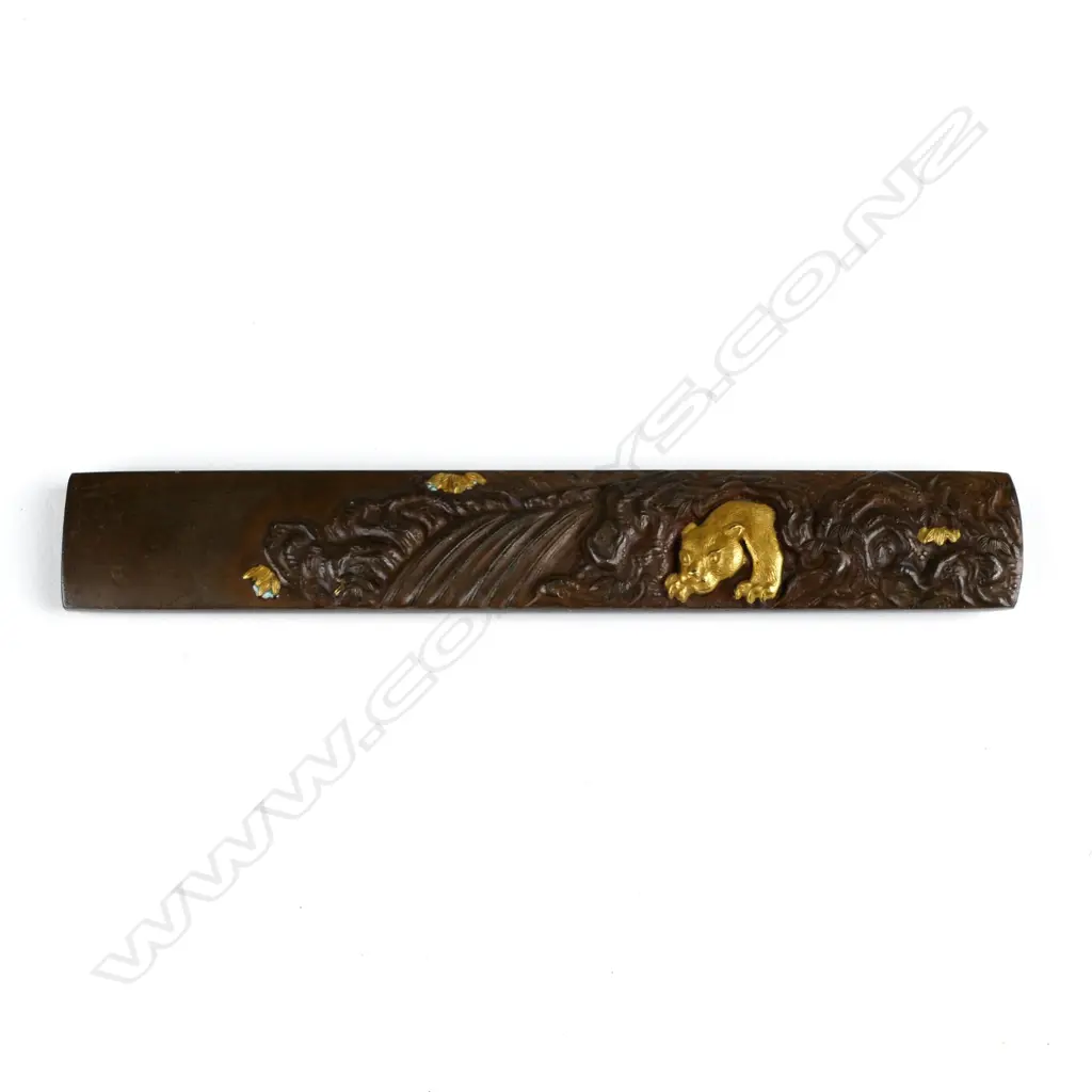 A Japanese kodzuka hilt Image 1++