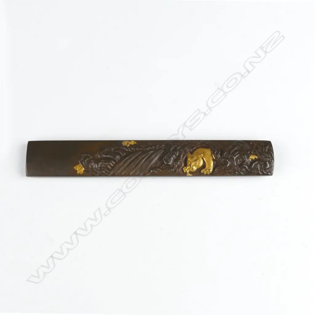 A Japanese kodzuka hilt Image 1++