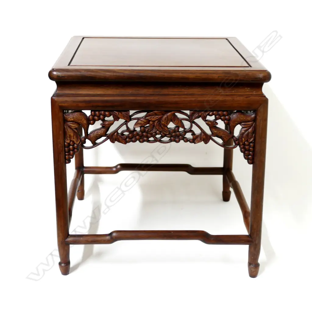 A large square Chinese rosewood vase stand Image 1++